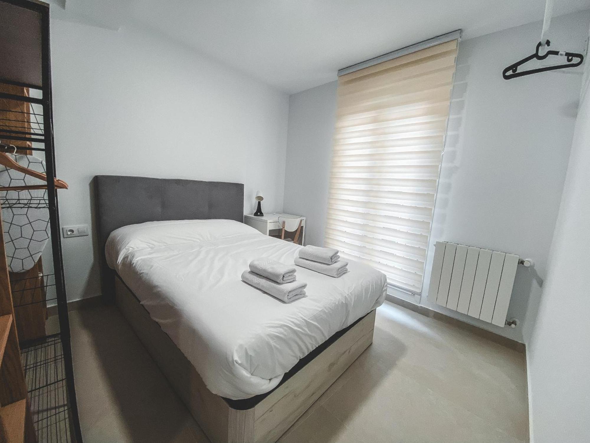 Casa San Juan - Habitaciones Privadas Logroño Exterior foto